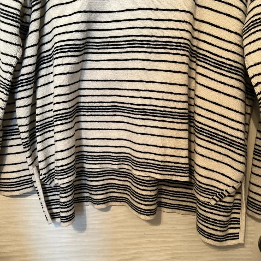 Eileen Fisher Long-Sleeve Striped Organic Cotton Large Sweater - Picture 3 of 7
